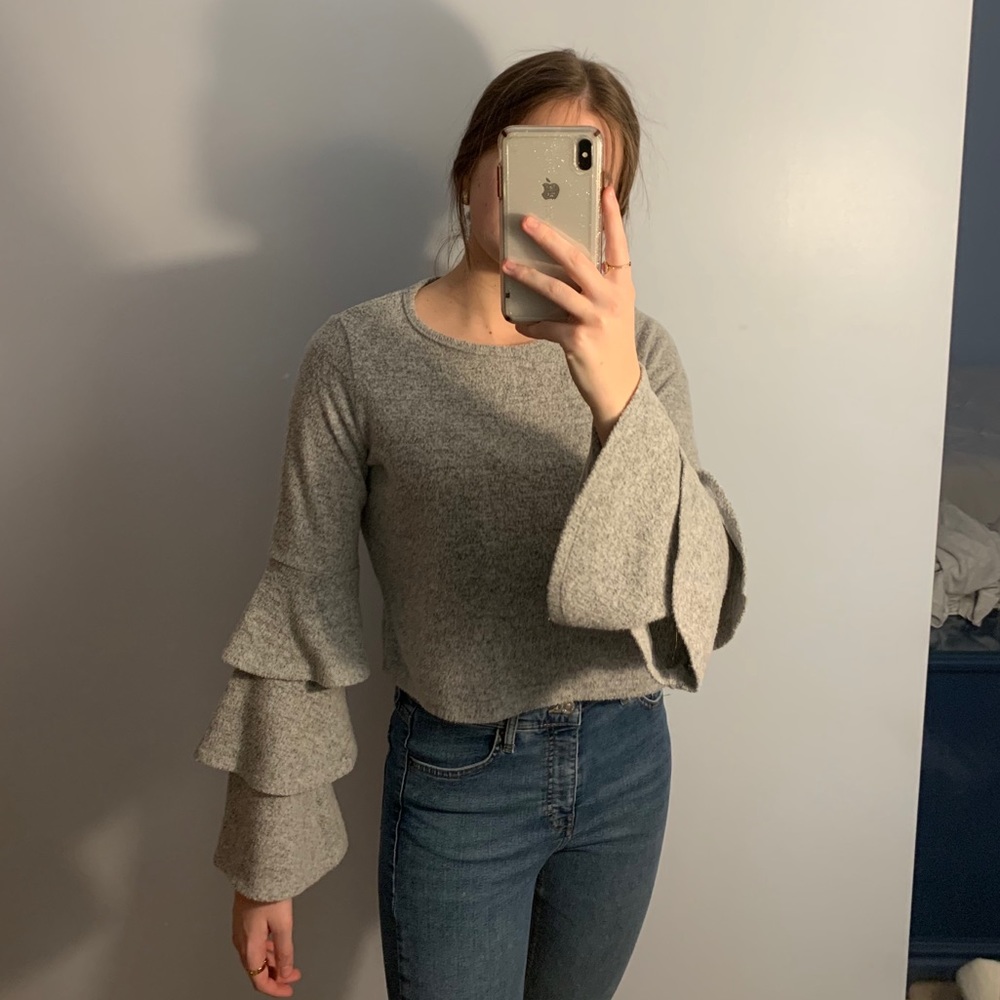 Grey crop sweater